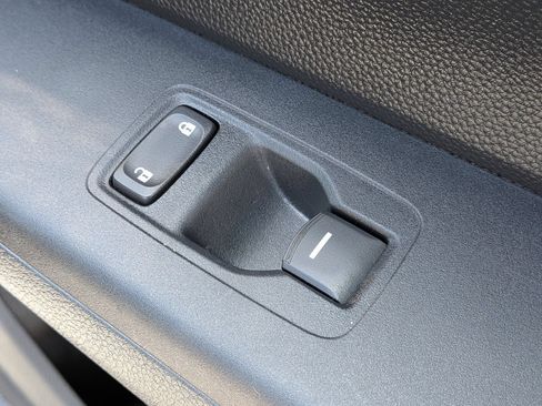 Used 2025 Honda CR-V Sport image 34