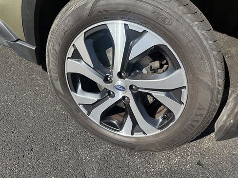 Used 2020 Subaru Outback Touring image 14