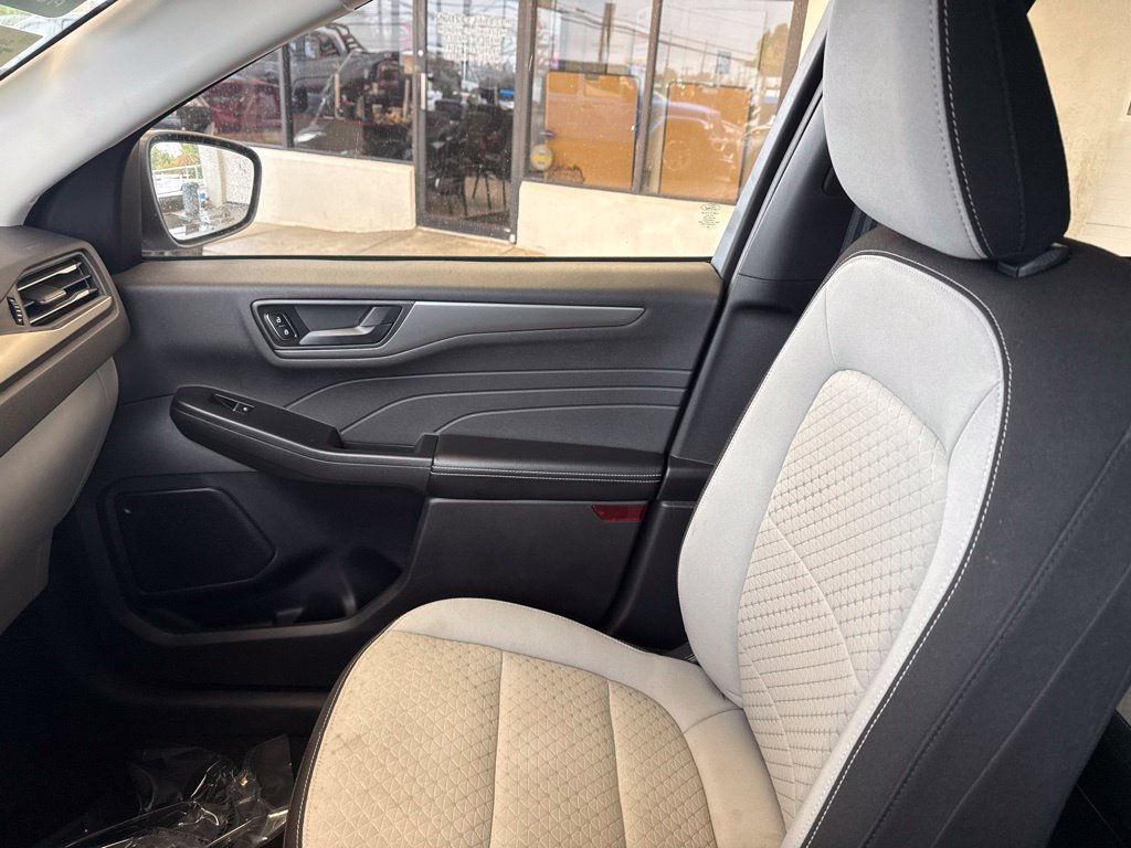 Used 2023 Ford Escape Active AWD/4WD image 22