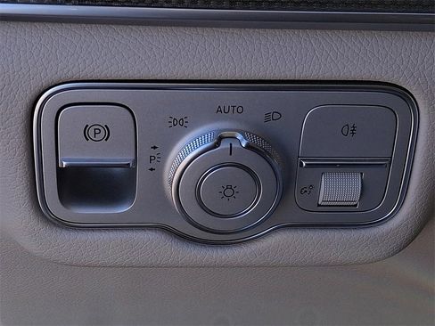 Used 2022 Mercedes-Benz GLE 350 4MATIC image 24