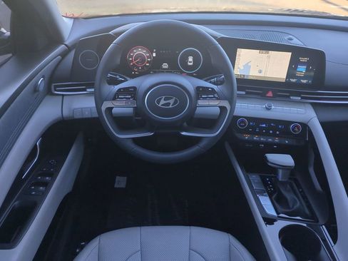 New 2026 Hyundai Elantra Limited image 17