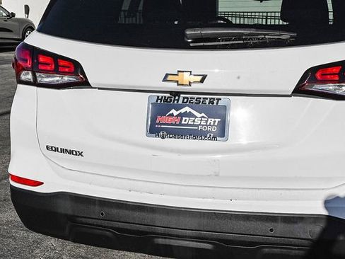 Used 2022 Chevrolet Equinox LS w/ LS Convenience Package FWD image 11