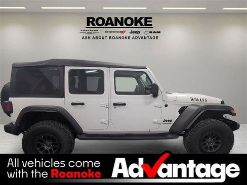 Used 2022 Jeep Wrangler Unlimited Sport w/ Xtreme Recon 35" Tire Package image 10