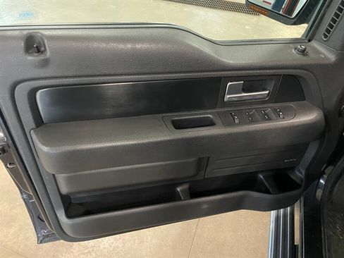 Used 2014 Ford F150 FX4 w/ Equipment Group 402A Luxury AWD/4WD image 23
