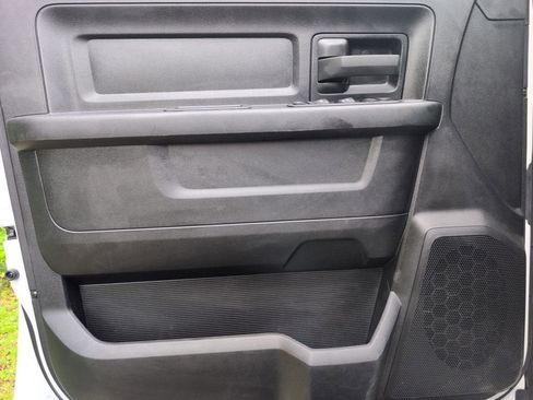 Used 2024 RAM 3500 Tradesman w/ Chrome Appearance Group AWD/4WD image 15