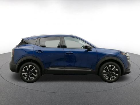 Used 2026 Nissan Kicks SV w/ Cold Weather Package AWD/4WD image 8