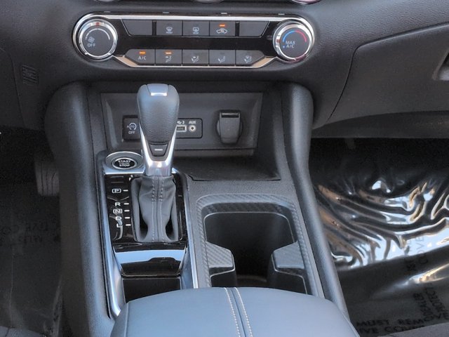 Used 2025 Nissan Sentra SV FWD image 19