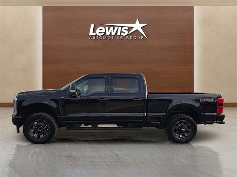 Used 2024 Ford F250 XLT w/ XLT Premium Package image 2