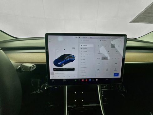 Used 2020 Tesla Model 3 Long Range AWD/4WD image 13