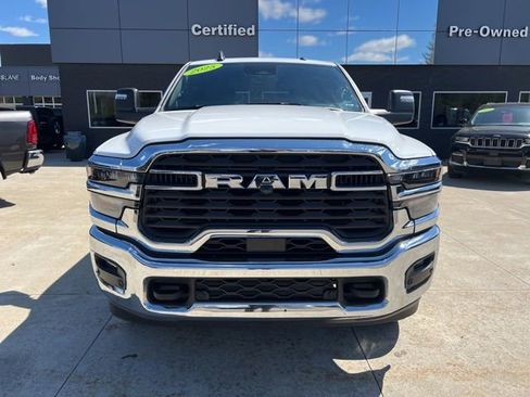 Certified 2025 RAM 2500 Big Horn AWD/4WD image 2