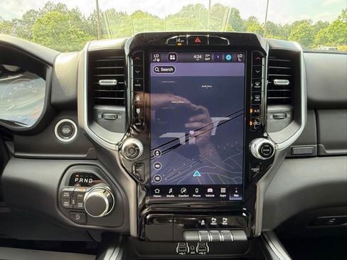 New 2026 RAM 1500 4x4 Crew Cab image 21