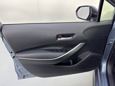 Used 2023 Toyota Corolla SE w/ SE Premium Package image 39