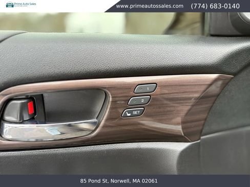 Used 2017 Honda Accord EX-L image 13