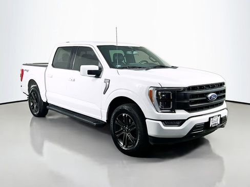 Used 2021 Ford F150 Lariat w/ Equipment Group 502A High AWD/4WD image 3