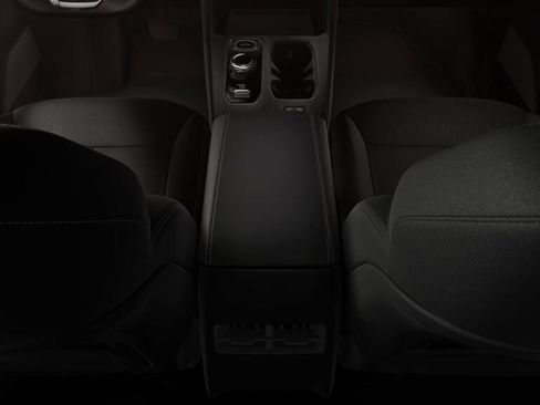 New 2026 Jeep Cherokee Laredo image 4