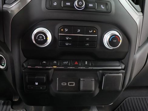 Used 2023 GMC Sierra 1500 Pro w/ Graphite Edition image 9