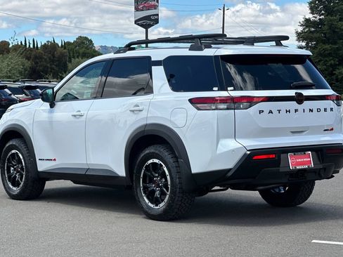 New 2026 Nissan Pathfinder Rock Creek AWD/4WD image 6
