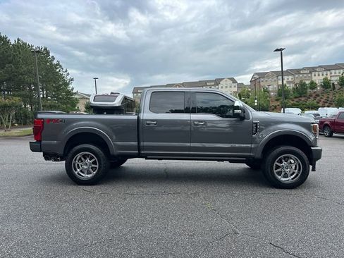 Used 2022 Ford F350 Platinum AWD/4WD image 8