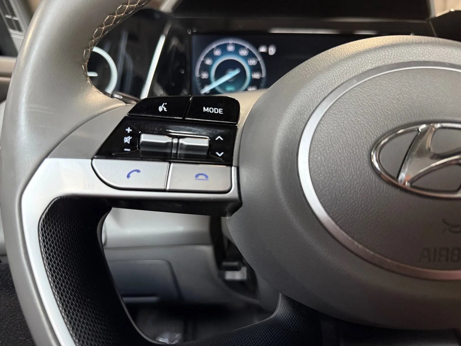 Used 2021 Hyundai Elantra SEL w/ Convenience Package FWD image 26