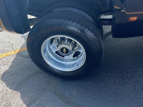 Used 2019 Chevrolet Silverado 3500 High Country w/ Duramax Plus Package AWD/4WD image 34