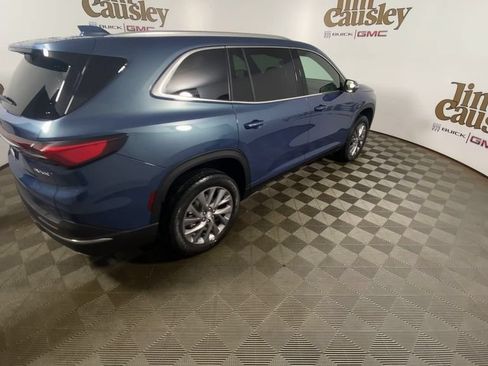 Used 2026 Buick Enclave Preferred w/ Power Package FWD image 8