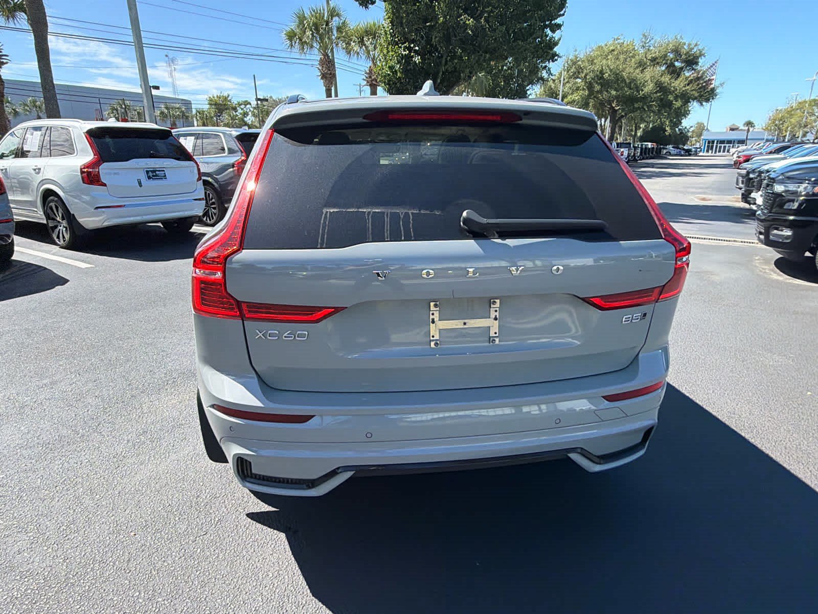 Used 2024 Volvo XC60 B5 Plus w/ Climate Package AWD/4WD image 14