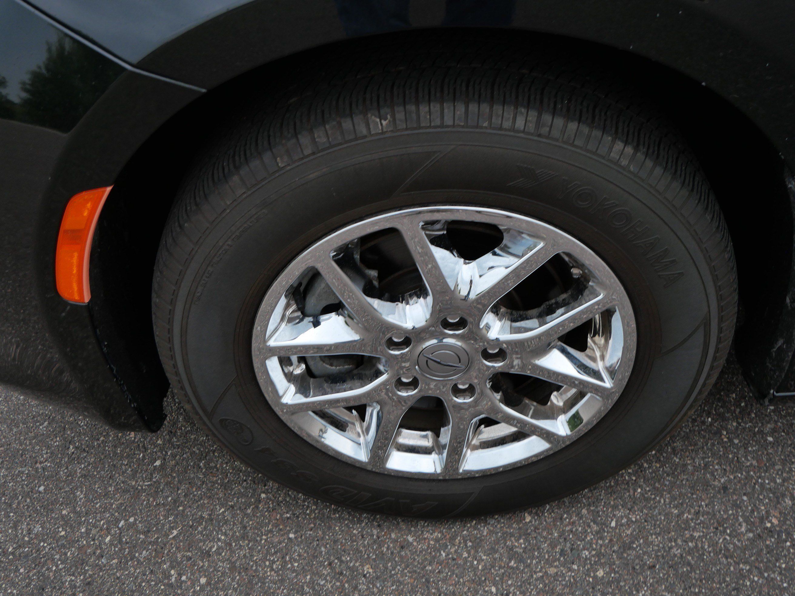 Used 2024 Chrysler Voyager LX FWD image 16