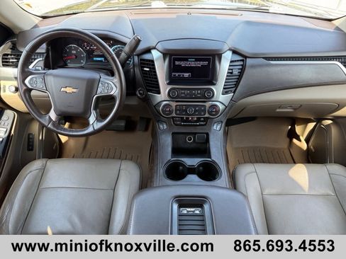 Used 2017 Chevrolet Suburban LT w/ Luxury Package RWD image 16
