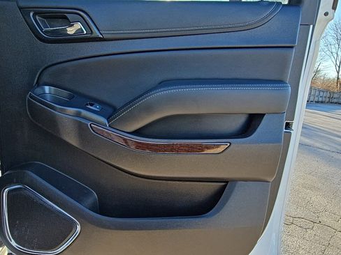 Used 2020 GMC Yukon XL SLT image 37