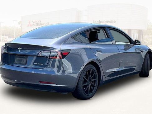 Used 2022 Tesla Model 3 Long Range AWD/4WD image 6