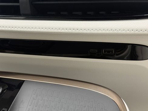 Used 2026 Buick Enclave Avenir w/ Super Cruise Package image 27