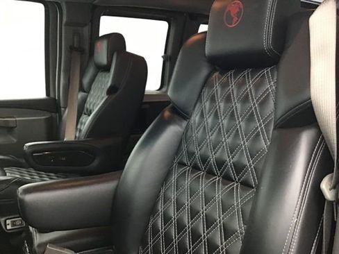 Used 2023 GMC Savana 2500 image 20