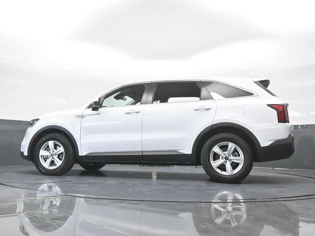 Used 2023 Kia Sorento LX FWD image 55