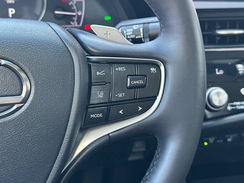 Used 2023 Lexus ES 300h w/ Premium Package FWD image 27