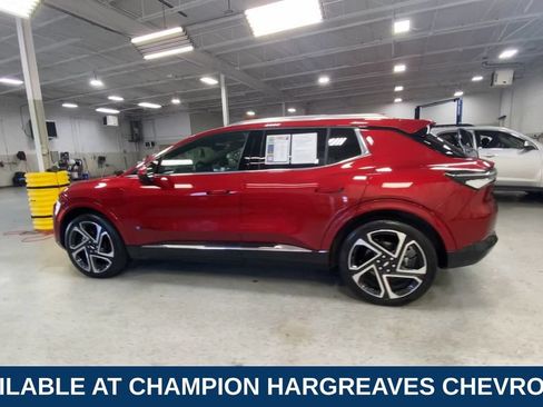 Used 2025 Chevrolet Equinox EV LT w/ Convenience Package II FWD image 11