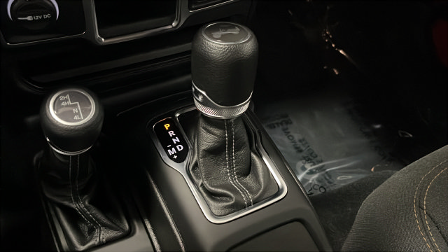 Used 2024 Jeep Wrangler Sport AWD/4WD image 18