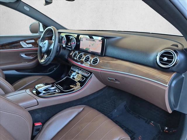 Used 2018 Mercedes-Benz E 400 4MATIC Sedan image 22