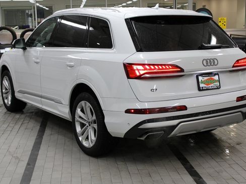 Used 2025 Audi Q7 2.0T Premium w/ Convenience Package image 4