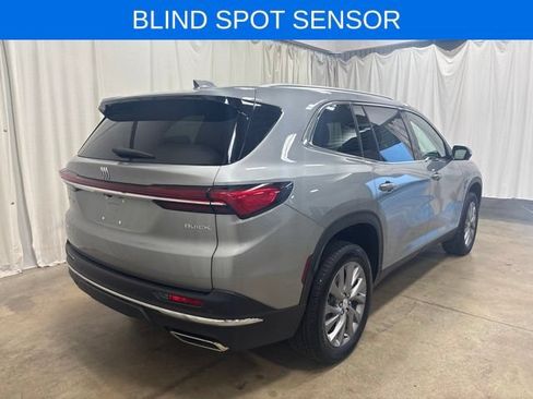 Used 2026 Buick Enclave Preferred FWD image 4