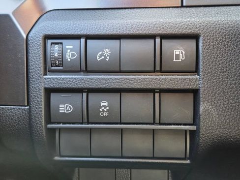 Used 2025 Toyota 4Runner SR5 AWD/4WD image 20