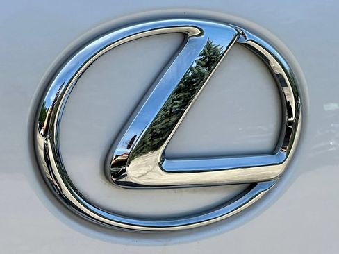 Used 2011 Lexus RX 350 AWD w/ Premium Pkg image 40