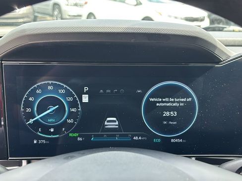 Used 2024 Hyundai Elantra Blue image 16