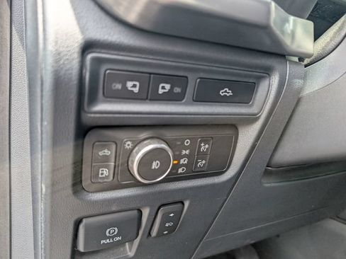 New 2026 GMC Yukon XL AT4 Ultimate AWD/4WD image 17