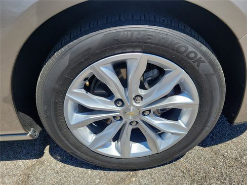 Used 2024 Chevrolet Malibu LT FWD image 6