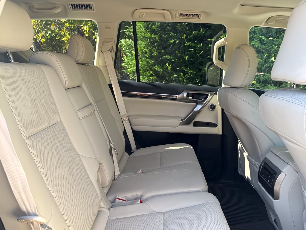 Used 2023 Lexus GX 460 Premium w/ Premium Plus Package AWD/4WD image 14