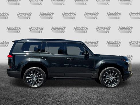 Certified 2024 Lexus GX 550 w/ Accessory Package (Z1) AWD/4WD image 3