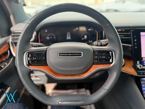 Used 2022 Jeep Grand Wagoneer Series II w/ Convenience Group III AWD/4WD image 29