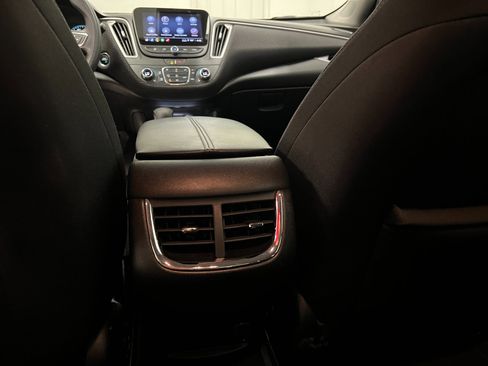 Used 2024 Chevrolet Malibu LT image 47