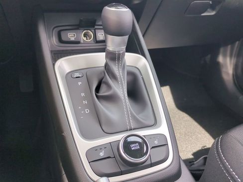 New 2026 Hyundai Venue SEL FWD image 21