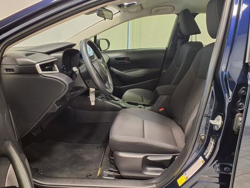 Used 2025 Toyota Corolla LE image 23